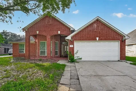 2604 Hidden Creek Drive Pearland TX 77581