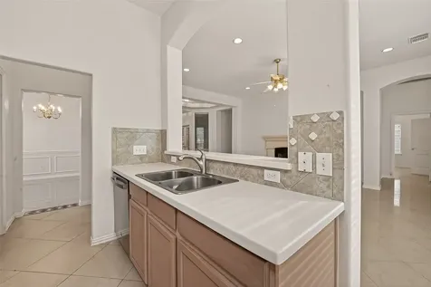 2604 Hidden Creek Drive Pearland TX 77581