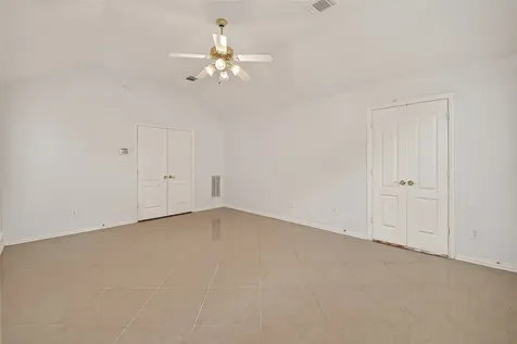 2604 Hidden Creek Drive Pearland TX 77581