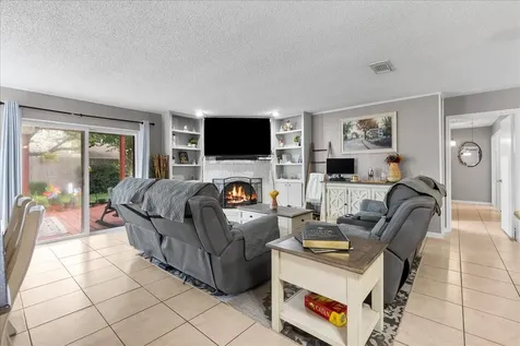 883 Silverpines Road Houston TX 77062