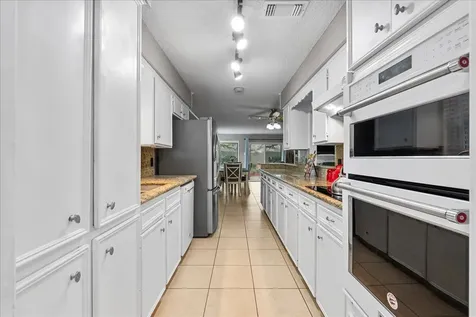 883 Silverpines Road Houston TX 77062