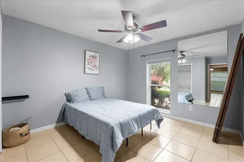 883 Silverpines Road Houston TX 77062