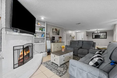883 Silverpines Road Houston TX 77062
