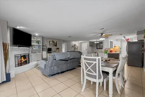 883 Silverpines Road Houston TX 77062