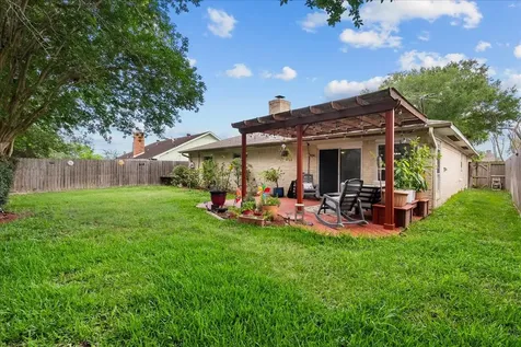 883 Silverpines Road Houston TX 77062