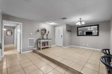 883 Silverpines Road Houston TX 77062