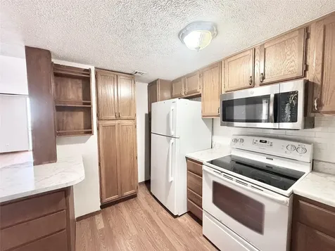 2016 Main Street 1904 Houston TX 77002