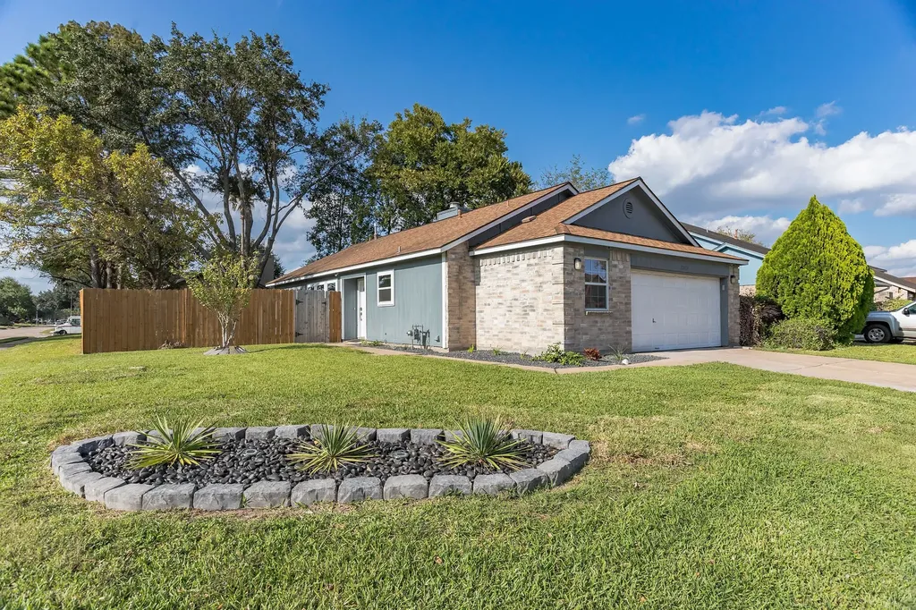 12434 S Rylander Circle Houston TX 77071