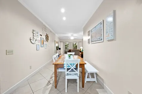 7000 Seawall Boulevard 811 Galveston TX 77551