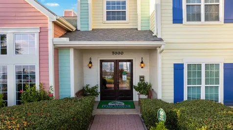 7000 Seawall Boulevard 811 Galveston TX 77551