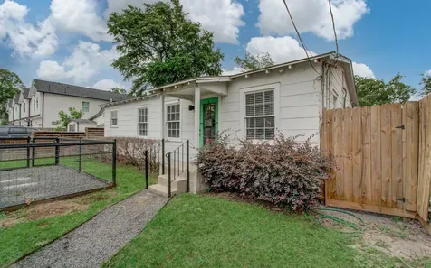 4706 Fisk Street Houston TX 77009