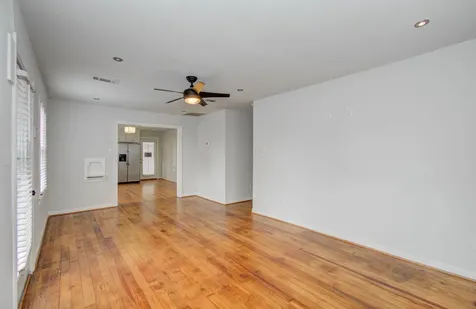 4706 Fisk Street Houston TX 77009