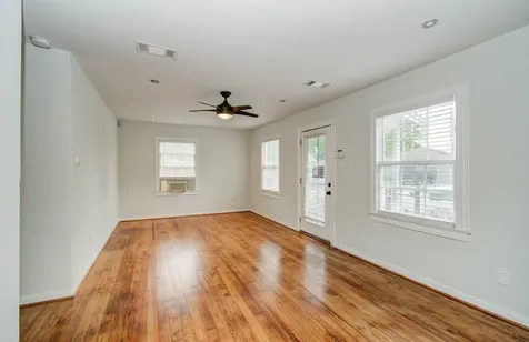4706 Fisk Street Houston TX 77009
