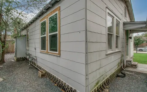 4706 Fisk Street Houston TX 77009