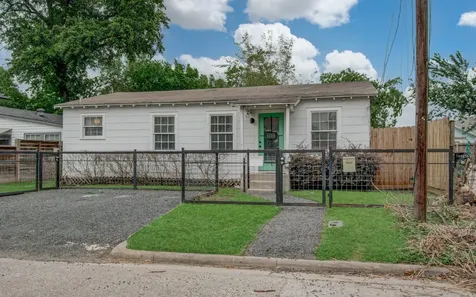 4706 Fisk Street Houston TX 77009