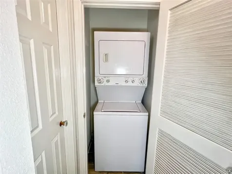 3130 SW Walnut Bend Lane SW 409 Houston TX 77042