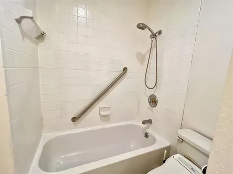 3130 SW Walnut Bend Lane SW 409 Houston TX 77042