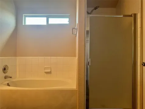 4015 Redwood Arbor Lane Fresno TX 77545