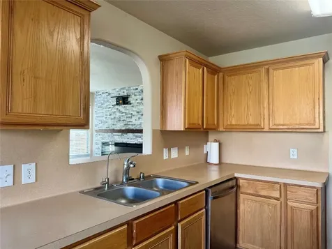 4015 Redwood Arbor Lane Fresno TX 77545