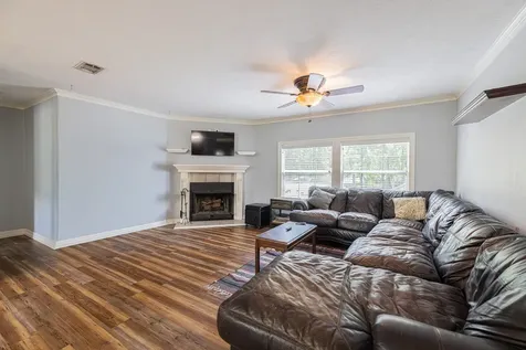 123 Ridgewood Drive Huffman TX 77336