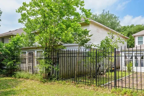 8052 Golf Green Circle Houston TX 77036