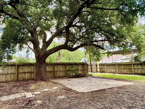 317 San Jacinto Street La Porte TX 77571