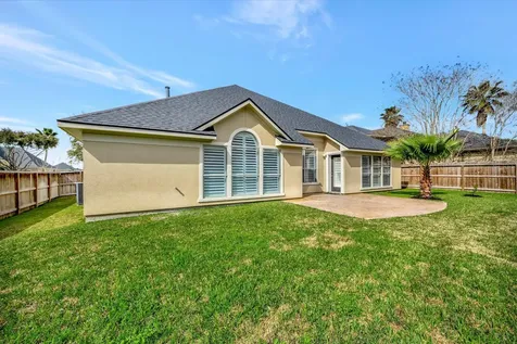 2806 Sea Channel Drive Seabrook TX 77586