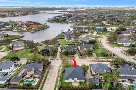 2806 Sea Channel Drive Seabrook TX 77586