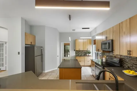 6 E Cottage Green Street The Woodlands TX 77382