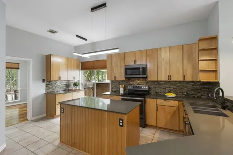 6 E Cottage Green Street The Woodlands TX 77382