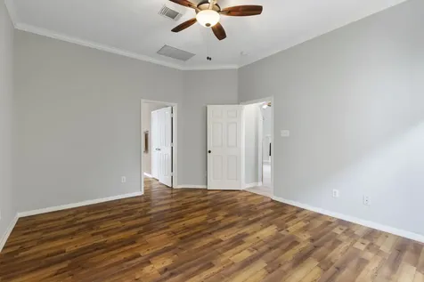 6 E Cottage Green Street The Woodlands TX 77382