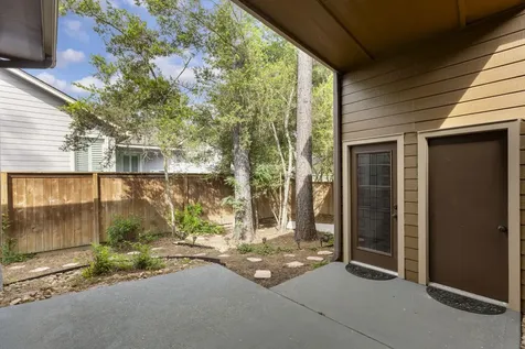 6 E Cottage Green Street The Woodlands TX 77382