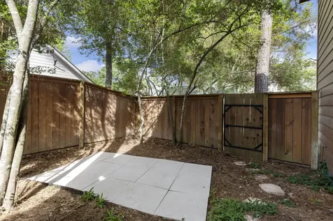 6 E Cottage Green Street The Woodlands TX 77382