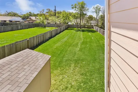 353 Bay Oaks Drive La Porte TX 77571