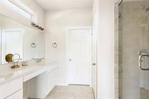 353 Bay Oaks Drive La Porte TX 77571