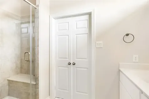 353 Bay Oaks Drive La Porte TX 77571
