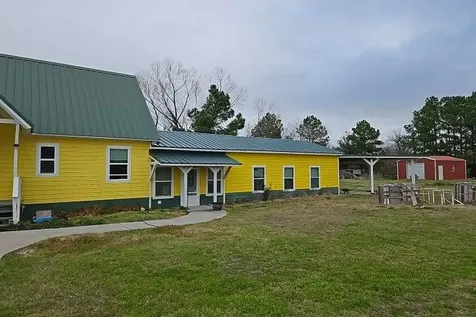 2 Birdwell Road Bedias TX 77831