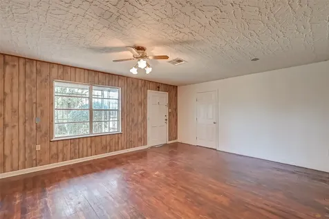 4905 Brinkley Street Houston TX 77033