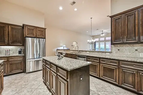 2701 Greenblade Court Pearland TX 77584