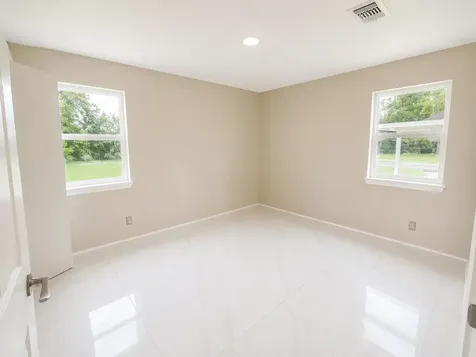 513 W Texas Street Brazoria TX 77422