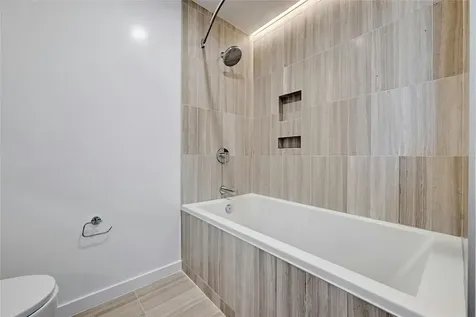 313 W 17th Street 2003 Austin TX 78701