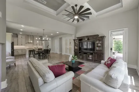 531 Woodsy Pine Court Conroe TX 77304