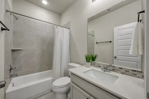 531 Woodsy Pine Court Conroe TX 77304