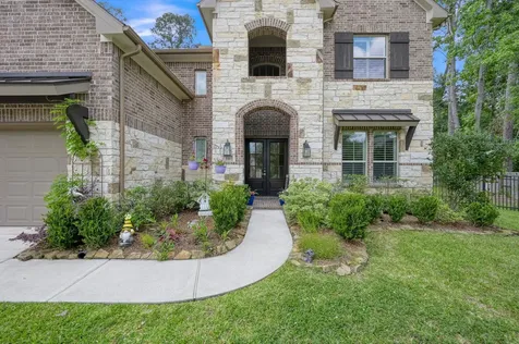 531 Woodsy Pine Court Conroe TX 77304