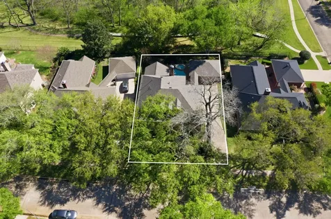 4519 Castlewood Street Sugar Land TX 77479