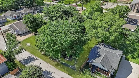 3203 Adelia Street Houston TX 77026