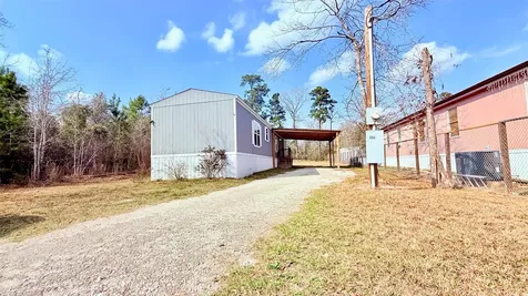 886 Road 51023 Cleveland TX 77327