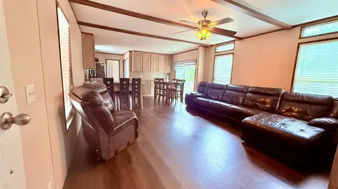 886 Road 51023 Cleveland TX 77327