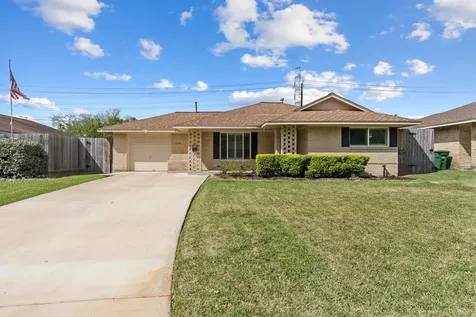 1214 W 31st Street Houston TX 77018