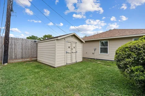 1214 W 31st Street Houston TX 77018